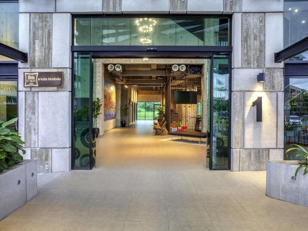 Hotel Ibis Styles Kota Kinabalu Inanam 3*