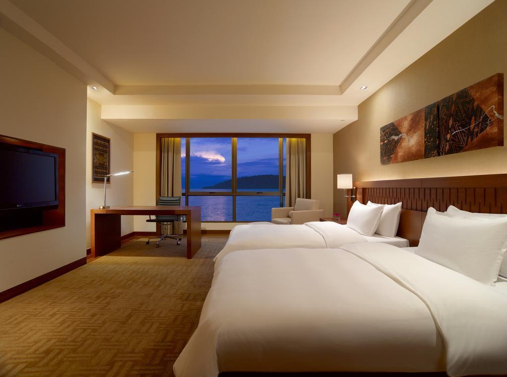 Изображение Hyatt Regency Kinabalu 4*