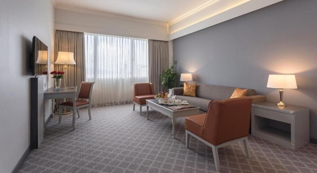 Imaginea Bayview Hotel 3*