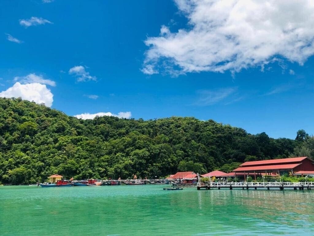 Fotografie Penarak Bamboo Beach Motel 2*