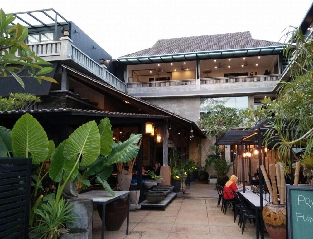 Fotografii Lot 33 Boutique Hotel 3*