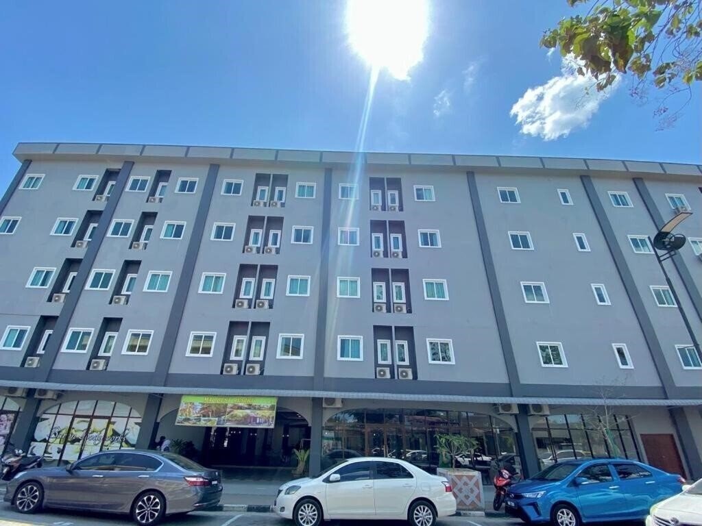 Imaginea Malibest Resort Langkawi 2*