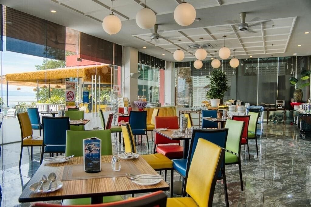 Imaginea Hotel Sentral Seaview 3*