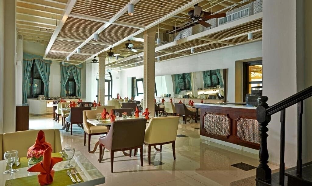 Imaginea The Royale Bintang Penang 4*