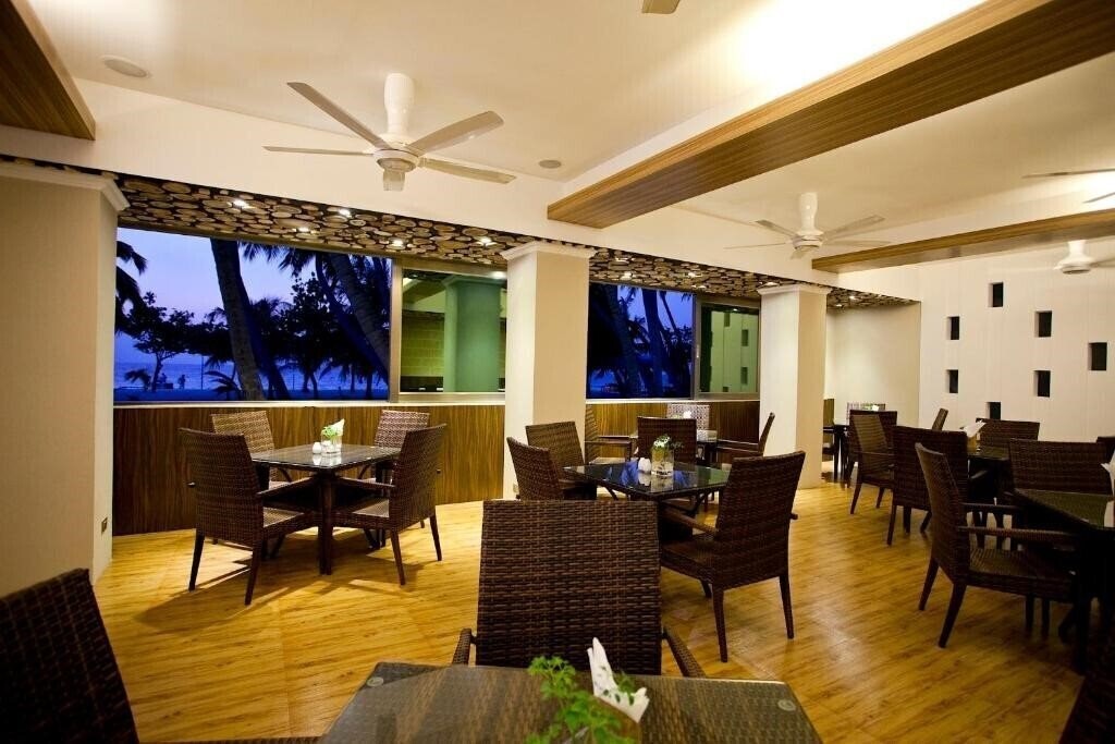 Imaginea Kaani Grand Seaview Guest House 3*