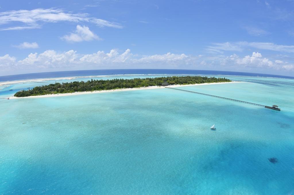 Фото Holiday Island Resort & Spa 4*