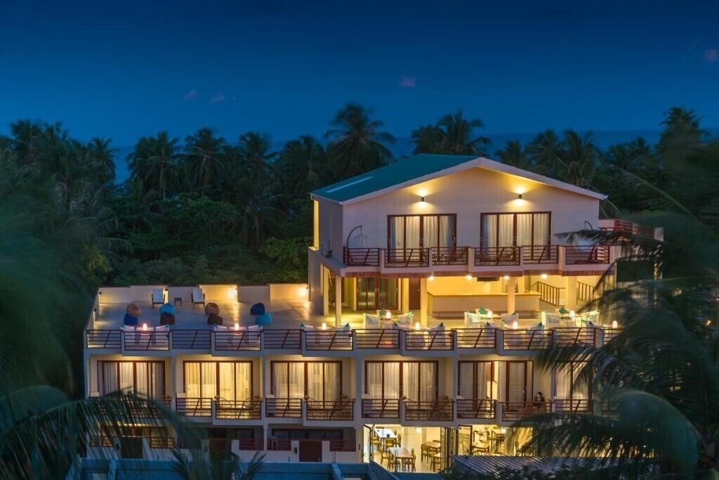 Отель White Sand Dhigurah Guest House гостиный двор