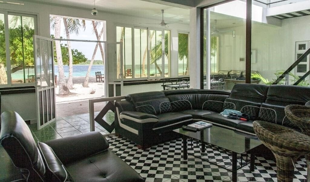Imaginea Dhonfulhafi Beach View & Spa Guest House гостиный двор