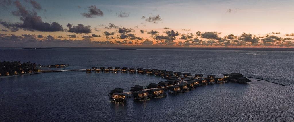 Imaginea St. Regis Maldives Vommuli Resort 5*