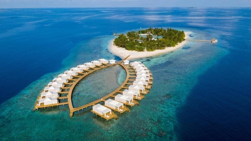 Imaginea Bathala Island Resort & SPA 3*