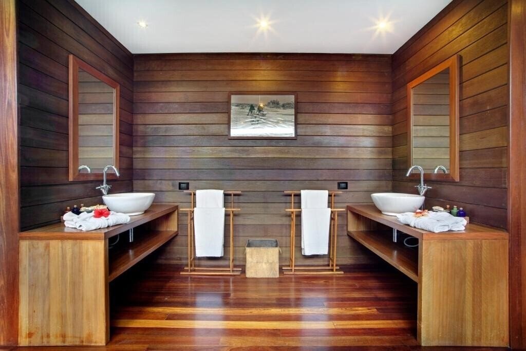 Картинка Gangehi Island Resort 5*