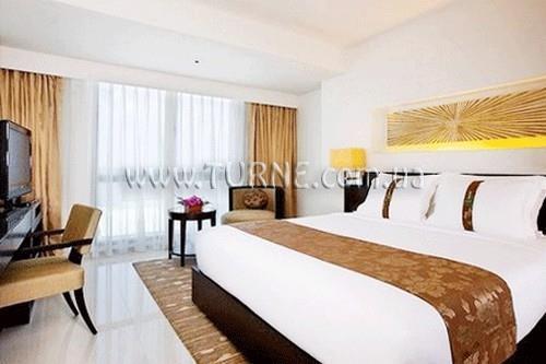 Отель Traders Hotel Male 4*