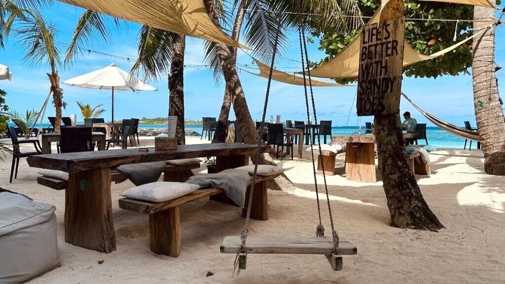 Hotel Canopus Retreat Thulusdhoo 3*