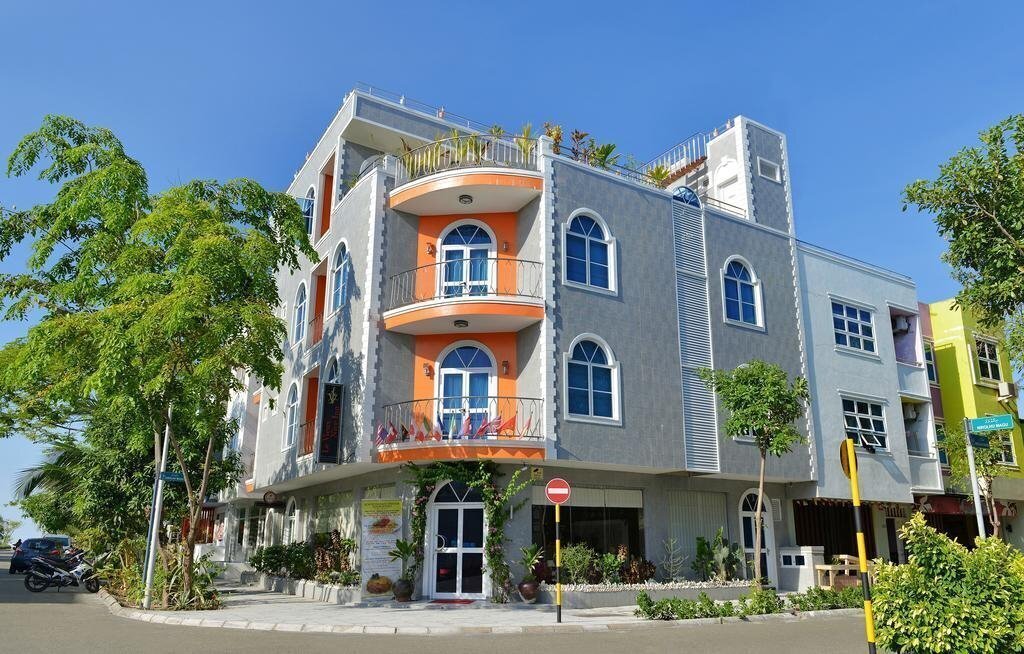 Отель Le Vieux Nice Inn 3*