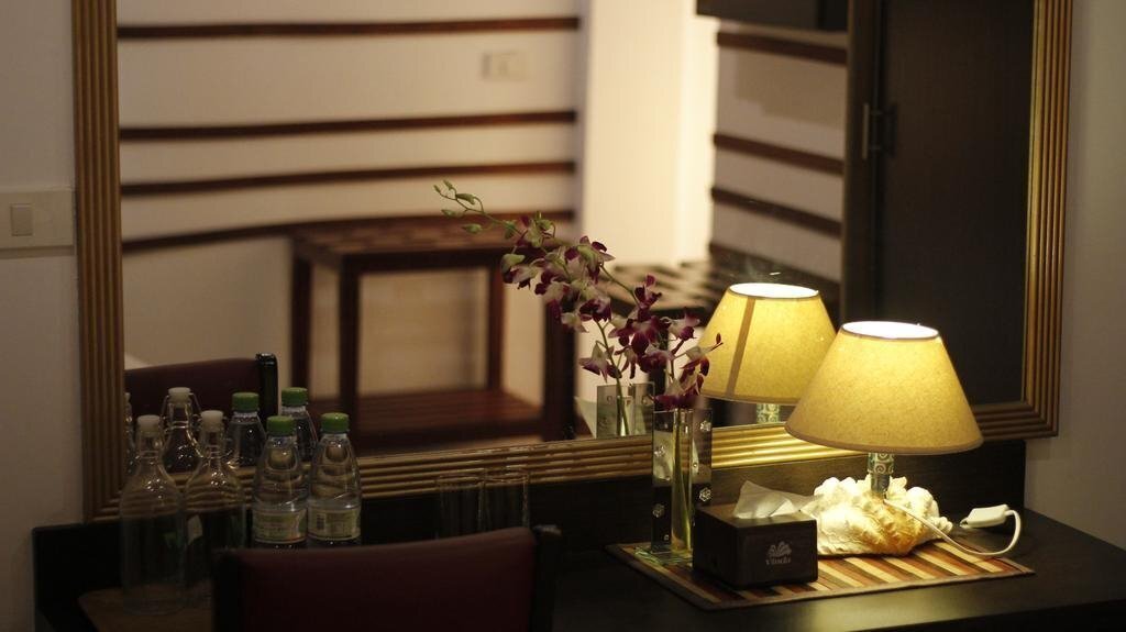 Фото Le Vieux Nice Inn 3*