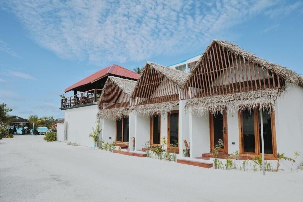 Отель Club Kaafu Dhiffushi 3*