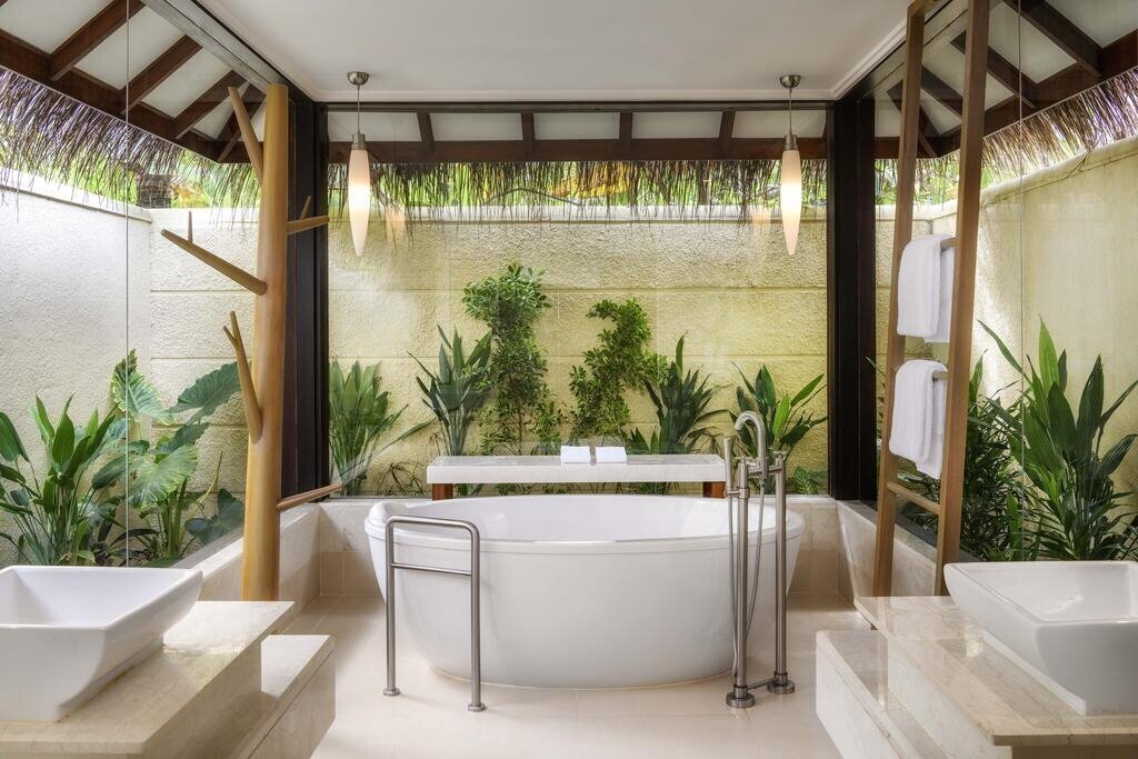 Изображение Sheraton Maldives Full Moon Resort & SPA 5*