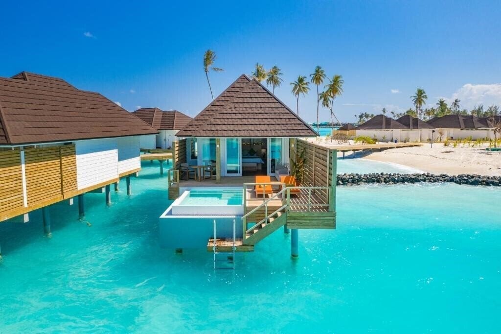 Hotel Olhuveli Beach & Spa Resort 4*