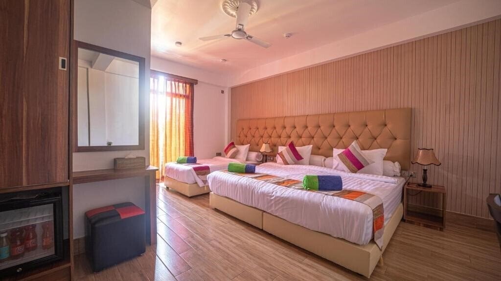 Картинка Rosy Villa Hotel 4*