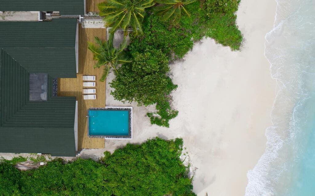 Imaginea Furaveri Island Resort 5*