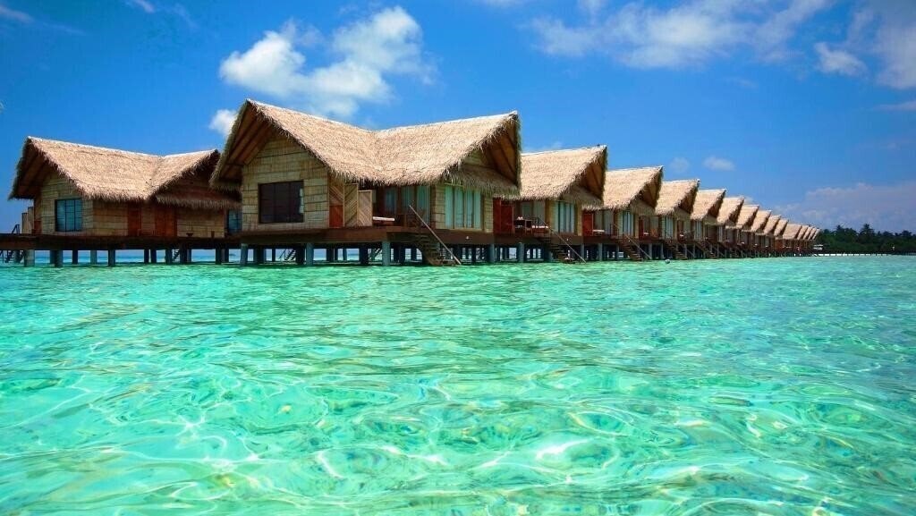 Hotel Adaaran Select Hudhuran (ex. Lohifushi Resort) 4*