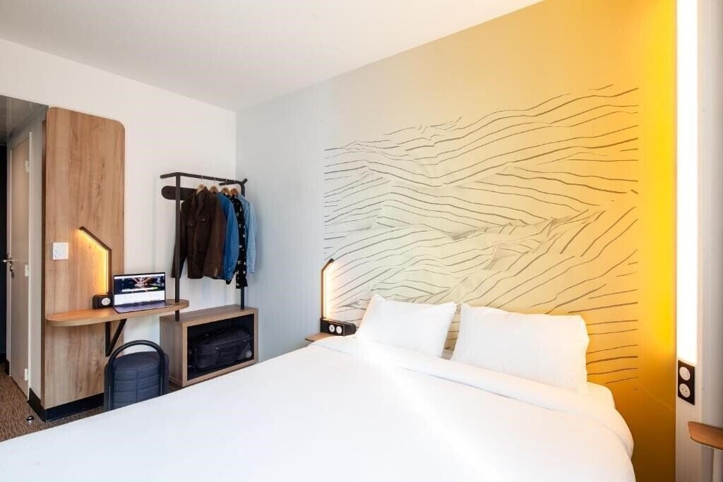 Отель Coconut Tree 4*