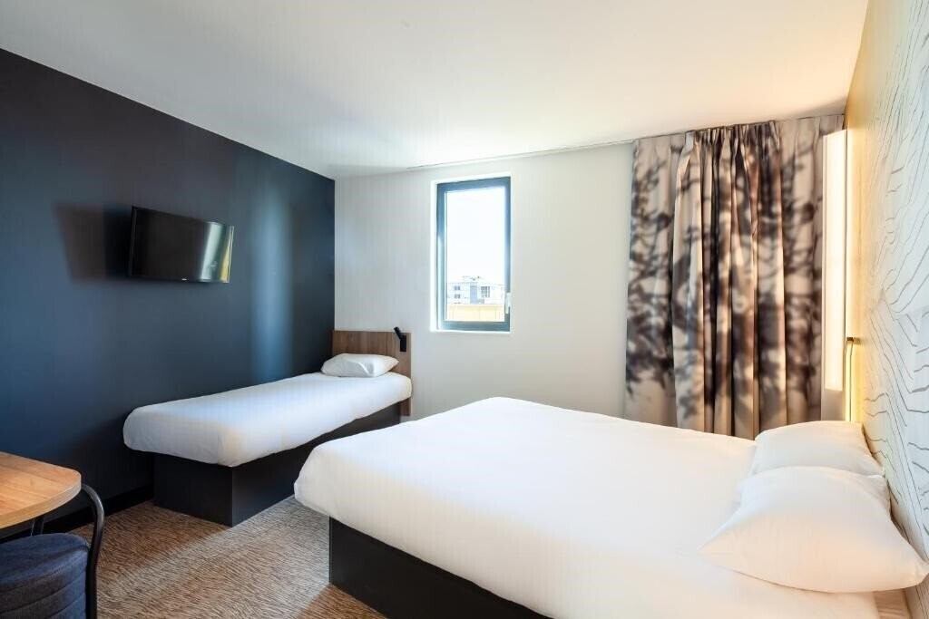 Картинка Coconut Tree 4*