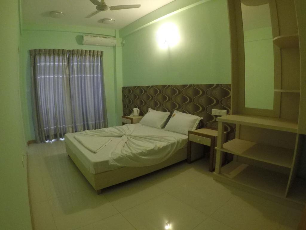 Отель Dream Inn 3*