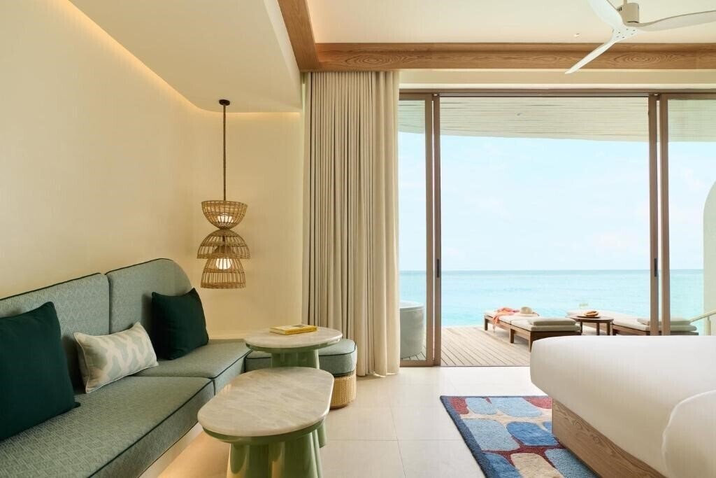 Hotel Centara Grand Lagoon Maldives 5*