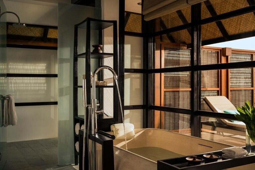 Изображение Four Seasons Maldives at Kuda Huraa 5*