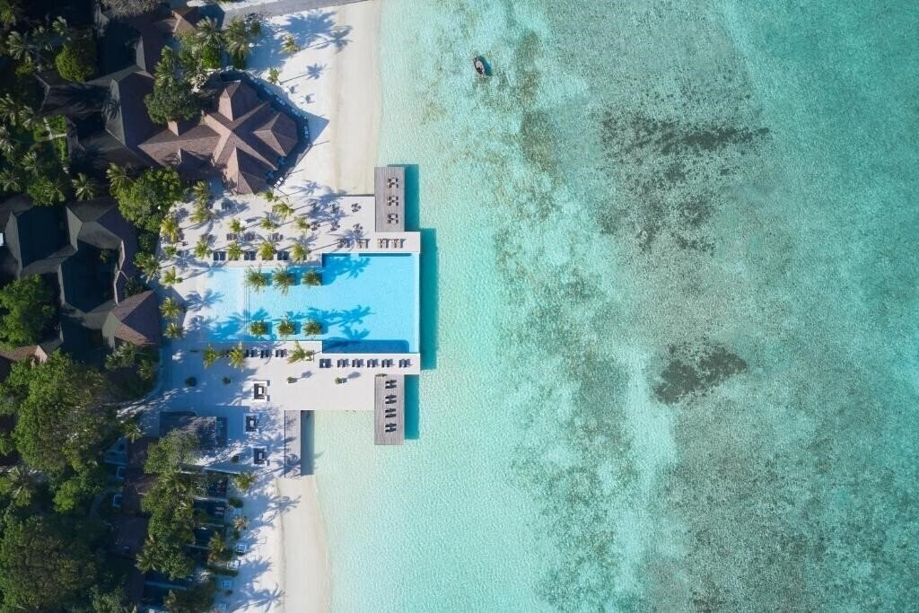 Отель Villa Nautica (ex. Paradise Island Resort) 5*