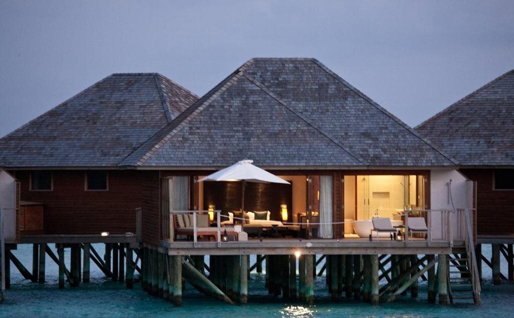 Imaginea Vakarufalhi Island Resort 4*
