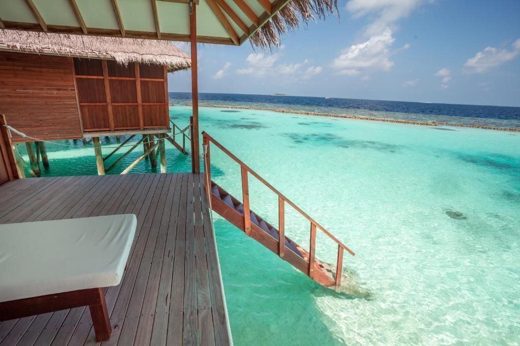Fotografii Vakarufalhi Island Resort 4*