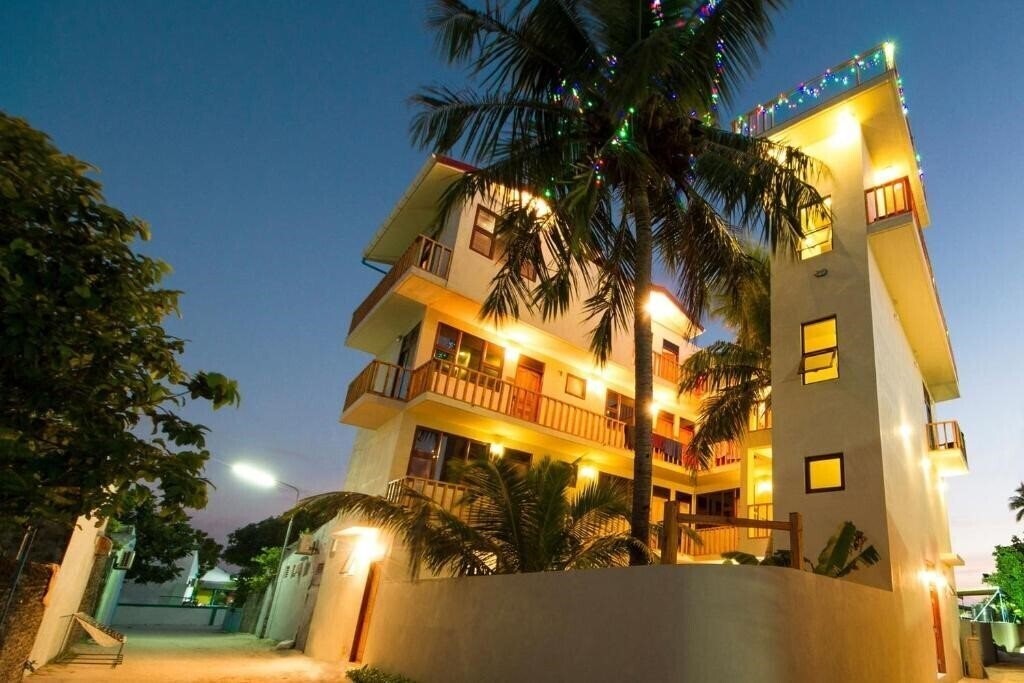 Hotel Tropic Tree Maldives 3*