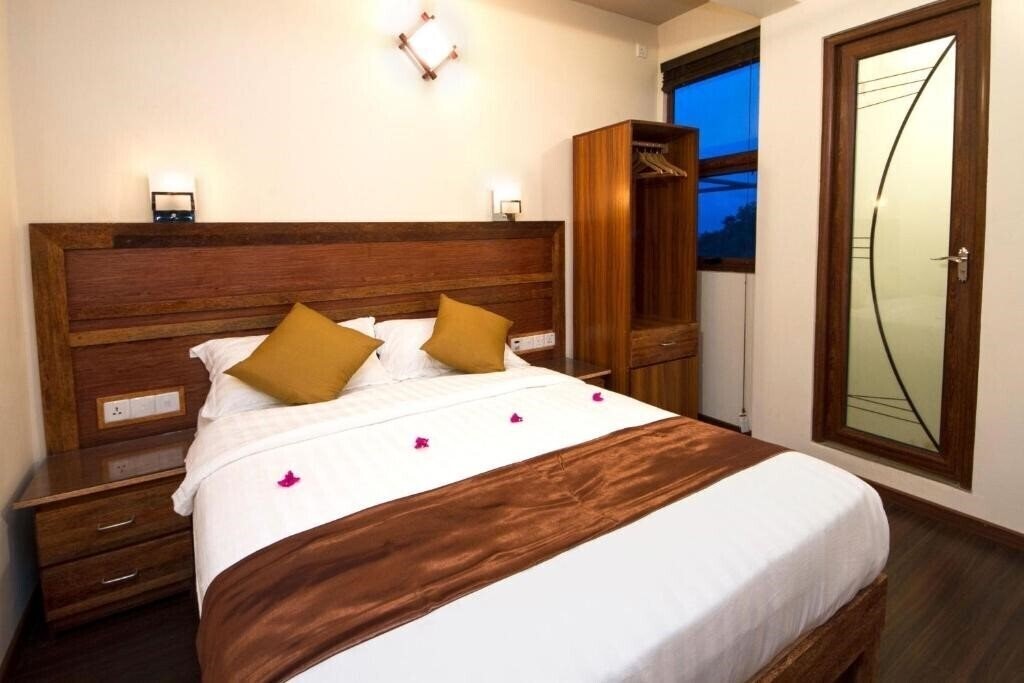 Fotografii Tropic Tree Maldives 3*