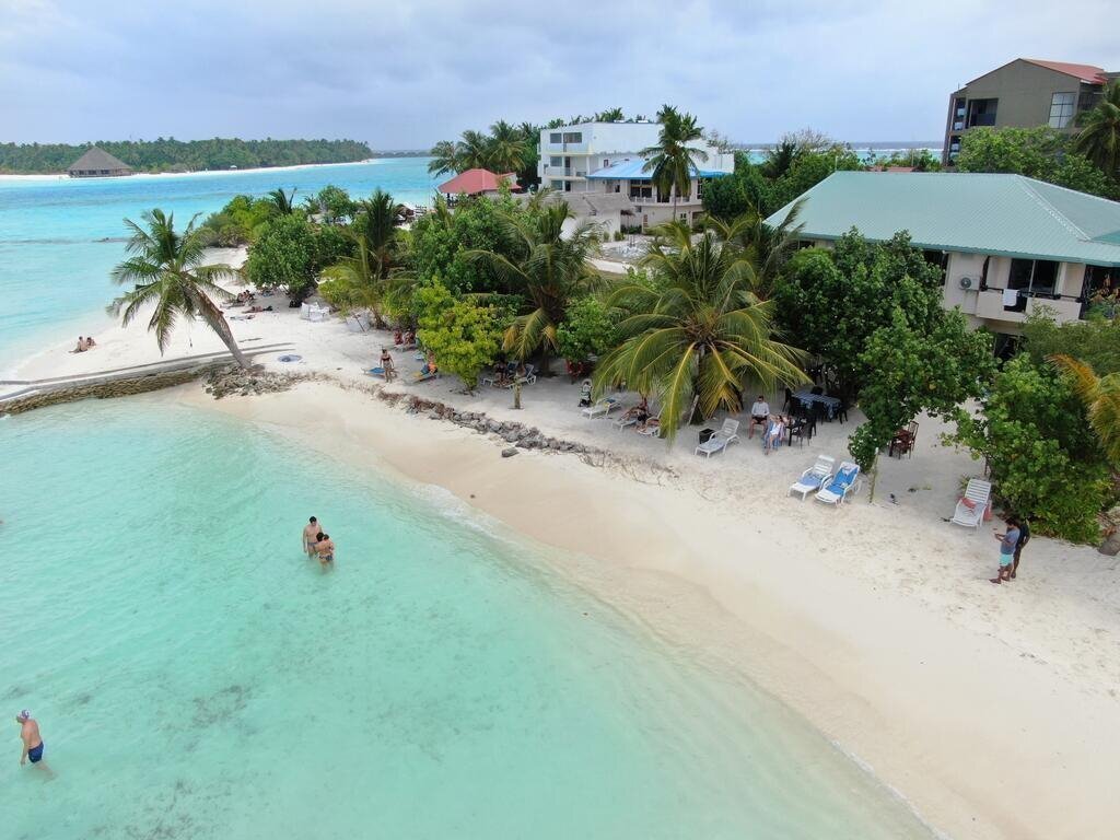Hotel The Crown Beach Hotel Guest House 3*