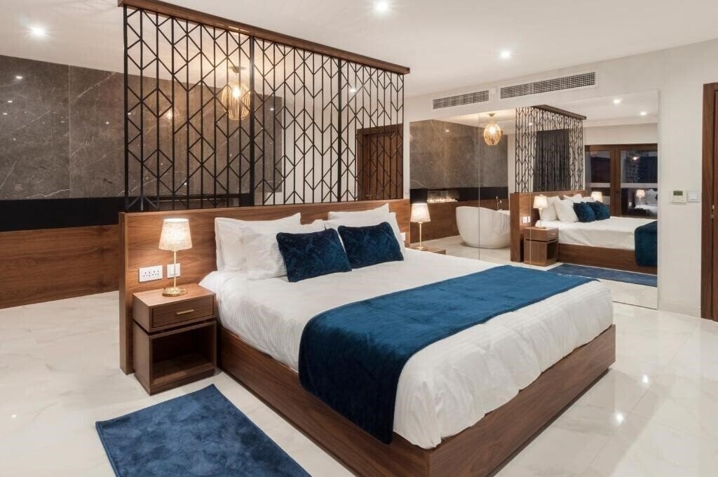 Fotografie The Duke 4*