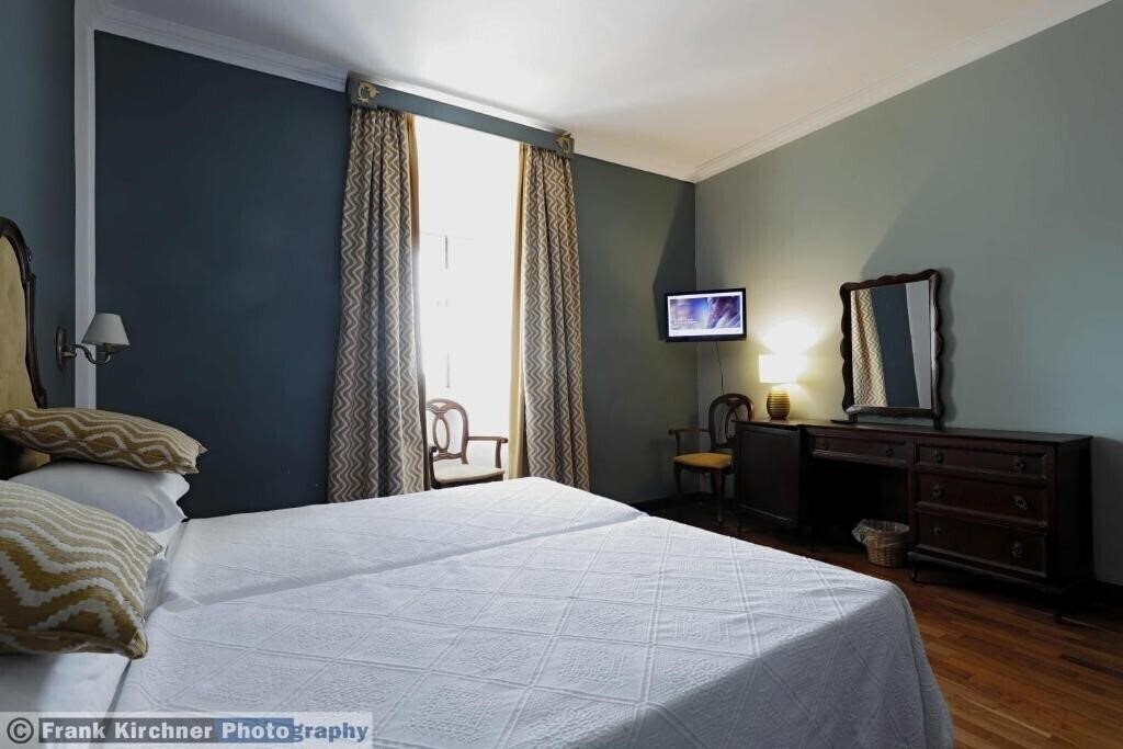 Imaginea Castille Hotel 3*