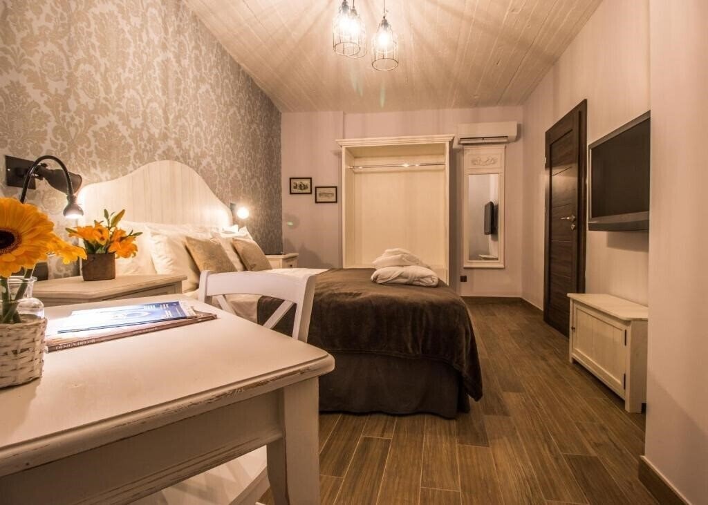 Imaginea De Rohan 4*