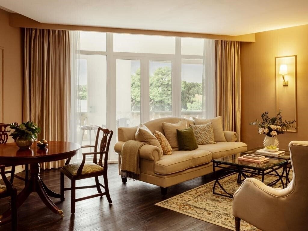 Imaginea Corinthia Palace Hotel & Spa 5*