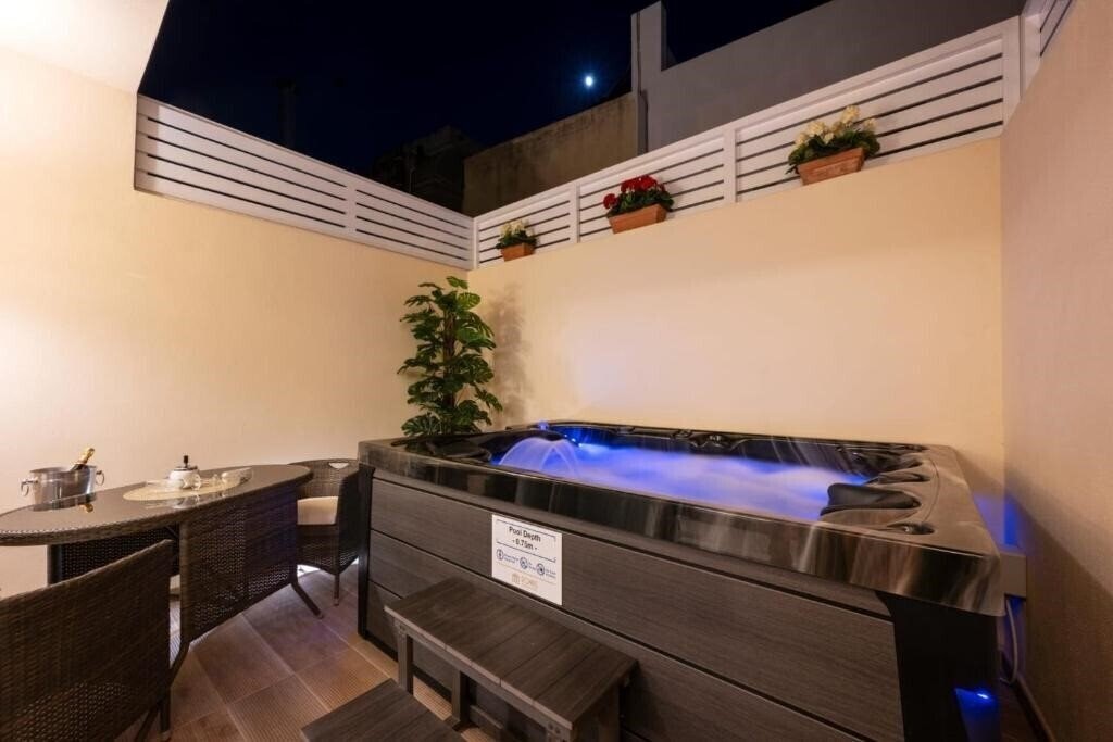 Imaginea Domus Boutique Hotel 3*