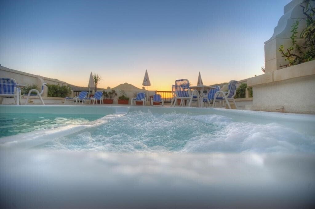 Imaginea St. Patrick`s Hotel 4*