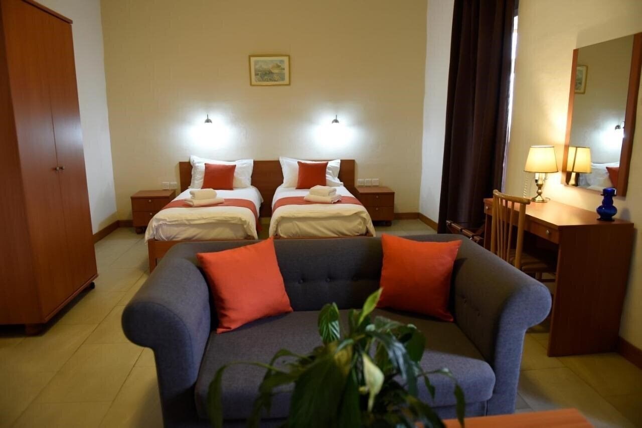 Imaginea British Hotel 2*