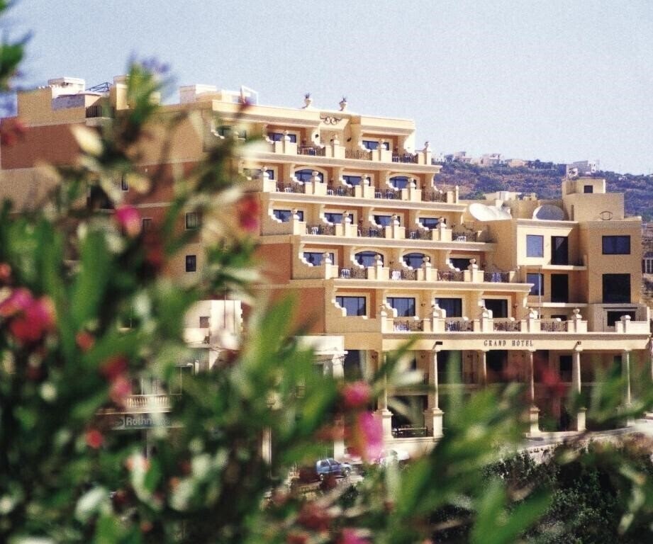 Отель Grand Hotel Gozo 4*