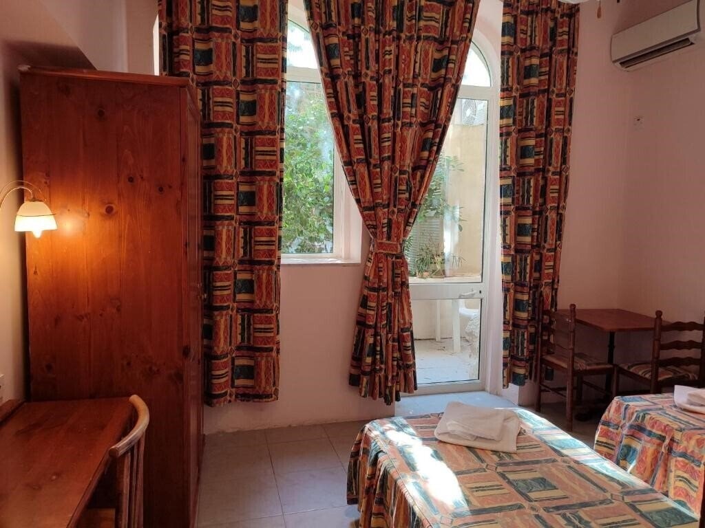 Картинка Sprachcaffe International - Hostel 2*