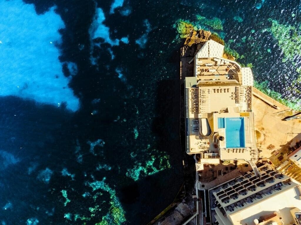 Fotografii Gillieru Harbour Hotel 4*