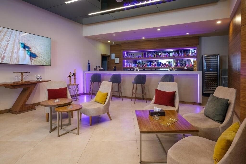 Imaginea Kenzi Basma 4*