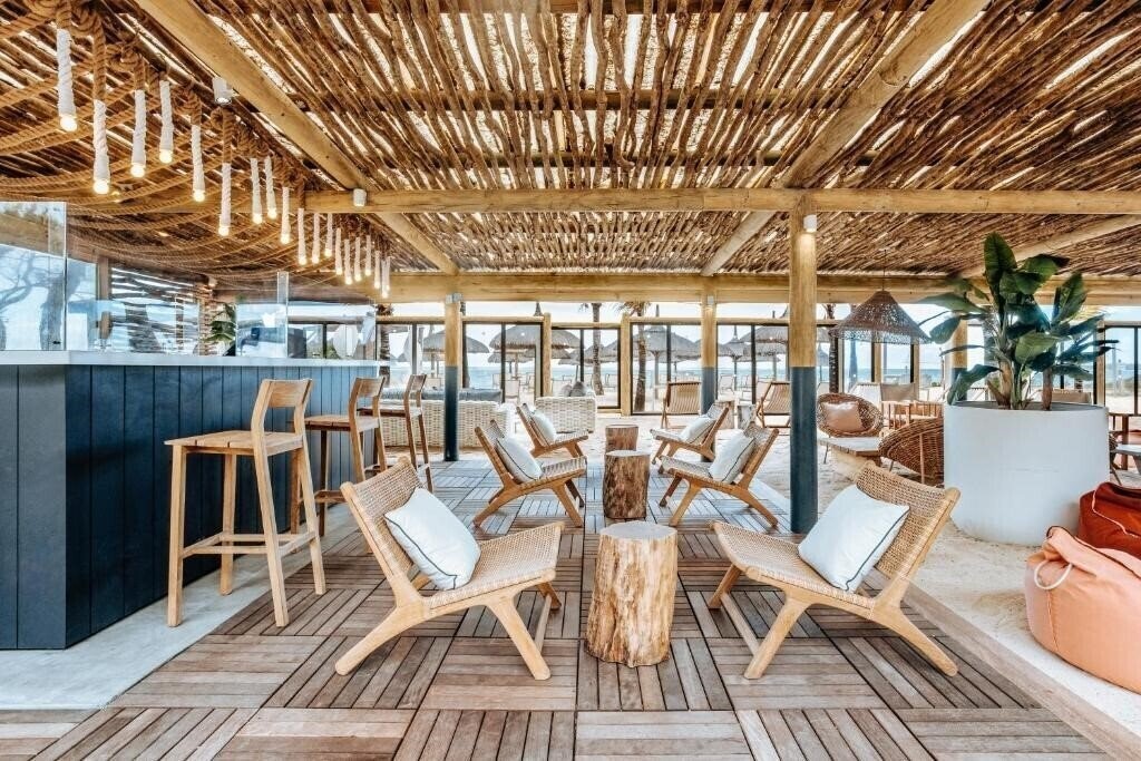 Hotel Friday Attitude 3*