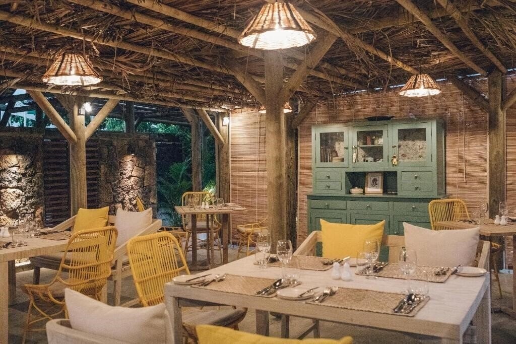 Fotografii Friday Attitude 3*