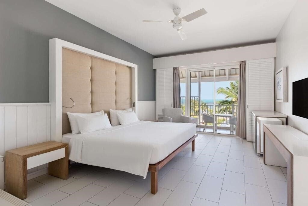 Фото Radisson Blu Azuri Resort & SPA 4*